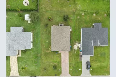 1607 NE 35th Ln, Cape Coral, FL 33909 - Photo 19