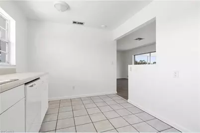 3102 SE 18th Ave, Cape Coral, FL 33904 - Photo 13