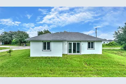 532 Long Island St E, Lehigh Acres, FL 33974 - Photo 35