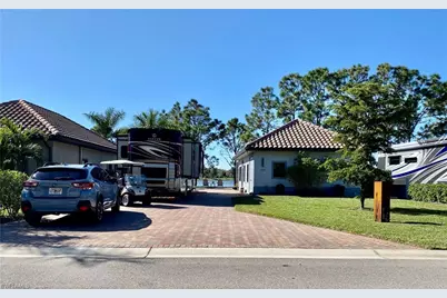 13779 Golden Palms Cir, Fort Myers, FL 33913 - Photo 11