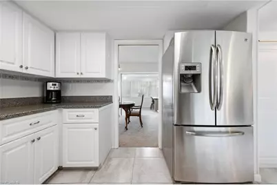 5569 Pendlewood Ln, Fort Myers, FL 33919 - Photo 7