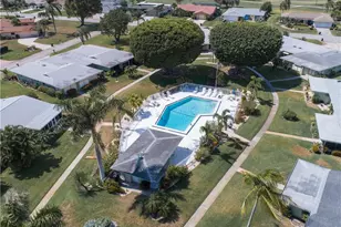 5569 Pendlewood Ln, Fort Myers, FL 33919 - Photo 45