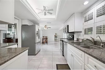 5569 Pendlewood Ln, Fort Myers, FL 33919 - Photo 5