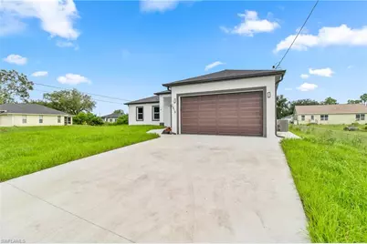 2818 42nd St SW, Lehigh Acres, FL 33976 - Photo 3