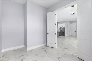 2818 42nd St SW, Lehigh Acres, FL 33976 - Photo 7