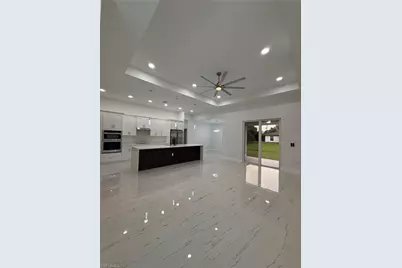 2807 40th St W, Lehigh Acres, FL 33971 - Photo 7