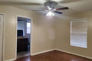 621 SW 21st Ln, Cape Coral, FL 33991 - Photo 5