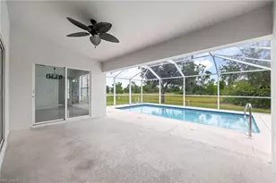 1718 NE 40th Ln, Cape Coral, FL 33909 - Photo 29