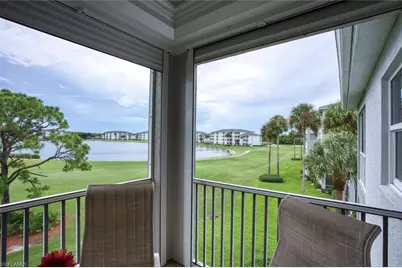 8066 Queen Palm Ln #537, Fort Myers, FL 33966 - Photo 3