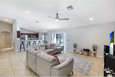 3109 NE 6th Pl, Cape Coral, FL 33909 - Photo 7