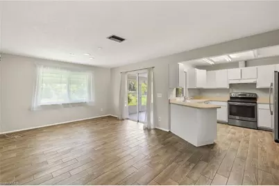 1318 SE 14th St, Cape Coral, FL 33990 - Photo 7