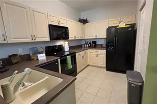 4327 Bellasol Cir, Fort Myers, FL 33916 - Photo 5