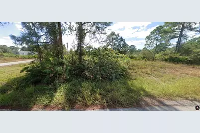 601 W 18th St, Lehigh Acres, FL 33972 - Photo 3