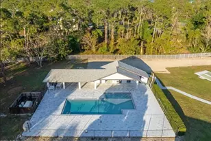 10615 Roxbury Ct, Lehigh Acres, FL 33936 - Photo 27