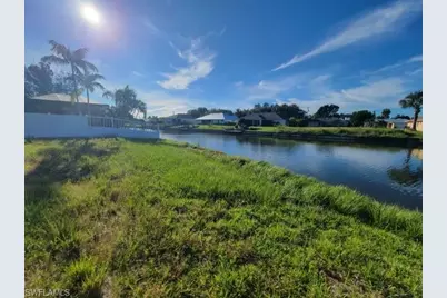 1802 NE 2nd Ter, Cape Coral, FL 33909 - Photo 11