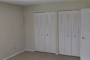 28 Temple Ct, Lehigh Acres, FL 33936 - Photo 13