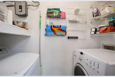 8171 S Woods Cir #8, Fort Myers, FL 33919 - Photo 21