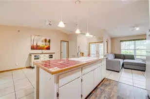 517 Hibiscus Ave, Lehigh Acres, FL 33972 - Photo 13