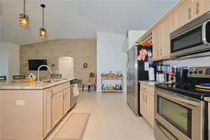 2322 SW 17th St, Cape Coral, FL 33991 - Photo 7