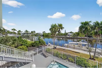 1682 Sabal Palm Dr, Sanibel, FL 33957 - Photo 9