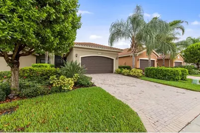 12016 Five Waters Cir, Fort Myers, FL 33913 - Photo 11