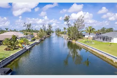 1930 NE 2nd Ter, Cape Coral, FL 33909 - Photo 31