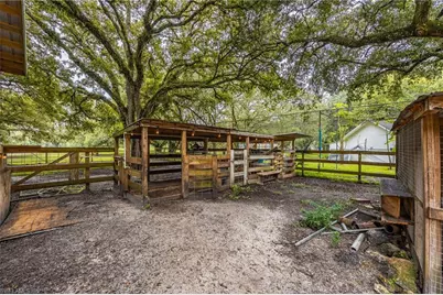 1444 Winchester Ave E, Labelle, FL 33935 - Photo 47