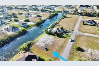 2025 NE 5th Pl, Cape Coral, FL 33909 - Photo 7