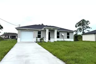 363 Hermosa Ave, Lehigh Acres, FL 33974 - Photo 3