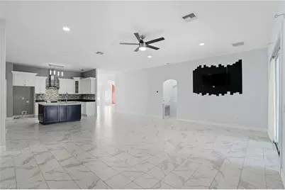 314 SW 26th Pl, Cape Coral, FL 33991 - Photo 7