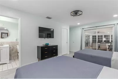 510 SW 51st Ter, Cape Coral, FL 33914 - Photo 15