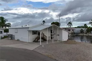 3952 Blueberry Ln, Saint James City, FL 33956 - Photo 3