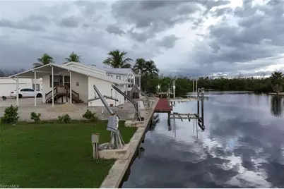 3952 Blueberry Ln, Saint James City, FL 33956 - Photo 5