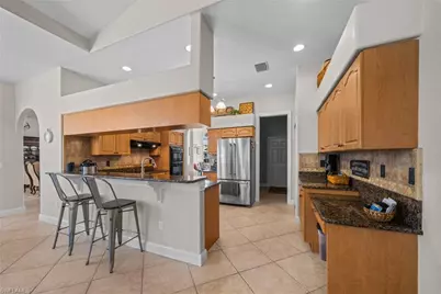 535 Coral Dr, Cape Coral, FL 33904 - Photo 11