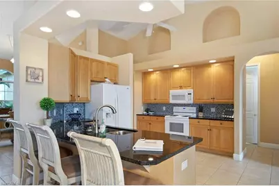 4114 NW 39th Ln, Cape Coral, FL 33993 - Photo 7