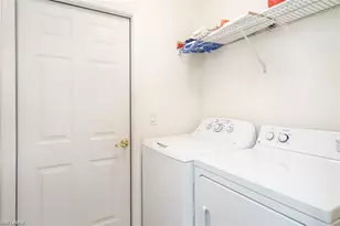 10082 Oakhurst Way, Fort Myers, FL 33913 - Photo 15