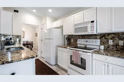 10082 Oakhurst Way, Fort Myers, FL 33913 - Photo 7