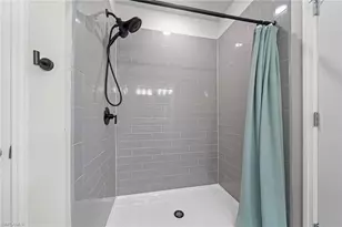 2112 NE 4th Pl, Cape Coral, FL 33909 - Photo 13