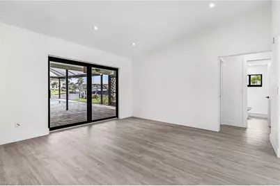 1721 SE 44th St, Cape Coral, FL 33904 - Photo 13