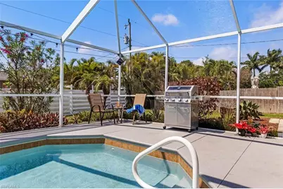 310 SE 47th St, Cape Coral, FL 33904 - Photo 21