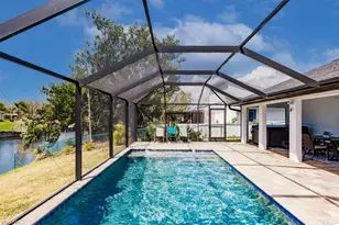 8 NE 8th Pl, Cape Coral, FL 33909 - Photo 7