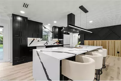 3931 W Riverside Dr, Fort Myers, FL 33901 - Photo 11