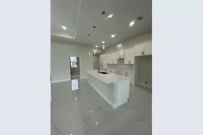 3024 36th St SW, Lehigh Acres, FL 33976 - Photo 3