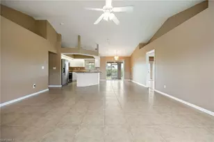 906 SW 11th Pl, Cape Coral, FL 33991 - Photo 5