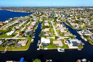 2328 SE 27th St, Cape Coral, FL 33904 - Photo 39