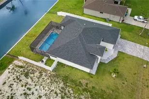 1137 SW 18th Ct, Cape Coral, FL 33991 - Photo 31