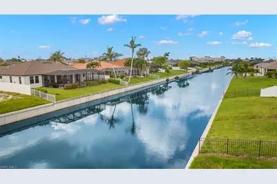 1137 SW 18th Ct, Cape Coral, FL 33991 - Photo 27