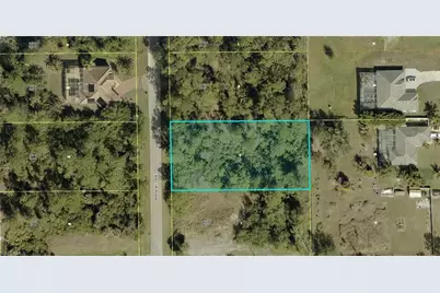 912 Roosevelt Ave, Lehigh Acres, FL 33936 - Photo 1