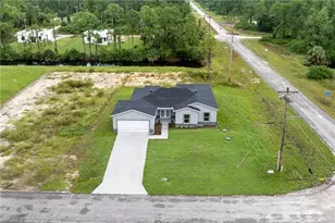 945 Butler St E, Lehigh Acres, FL 33974 - Photo 3