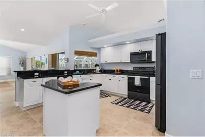 414 SW 47th St, Cape Coral, FL 33914 - Photo 7